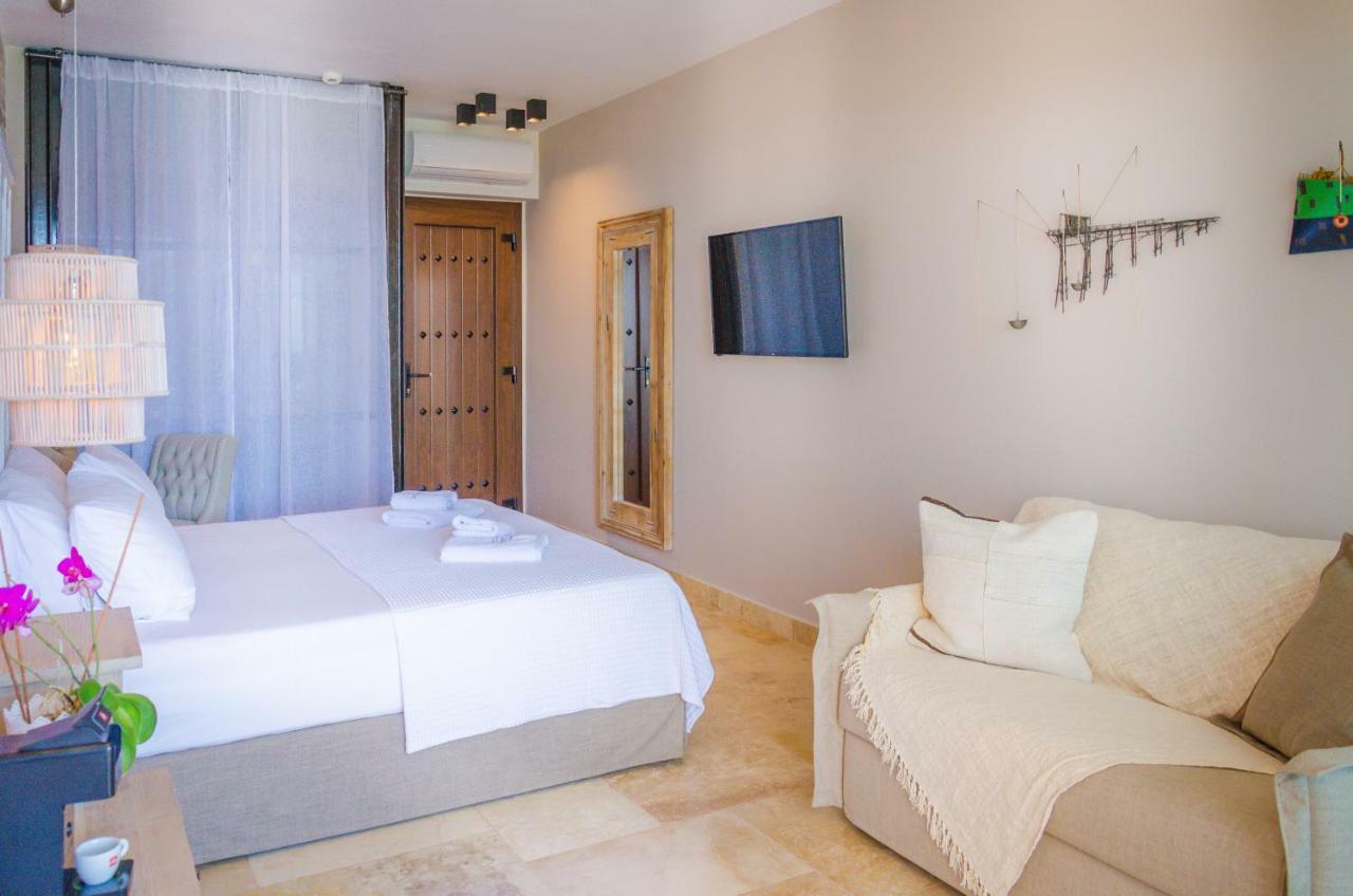 Agorastos Hotel Koinira Buitenkant foto